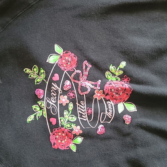 Clothes - Picture 2 of 3